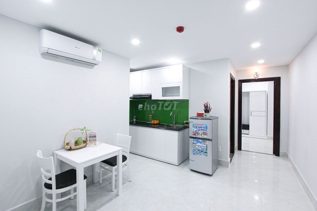 Rent a full bedroom 40 M2 7th district.
