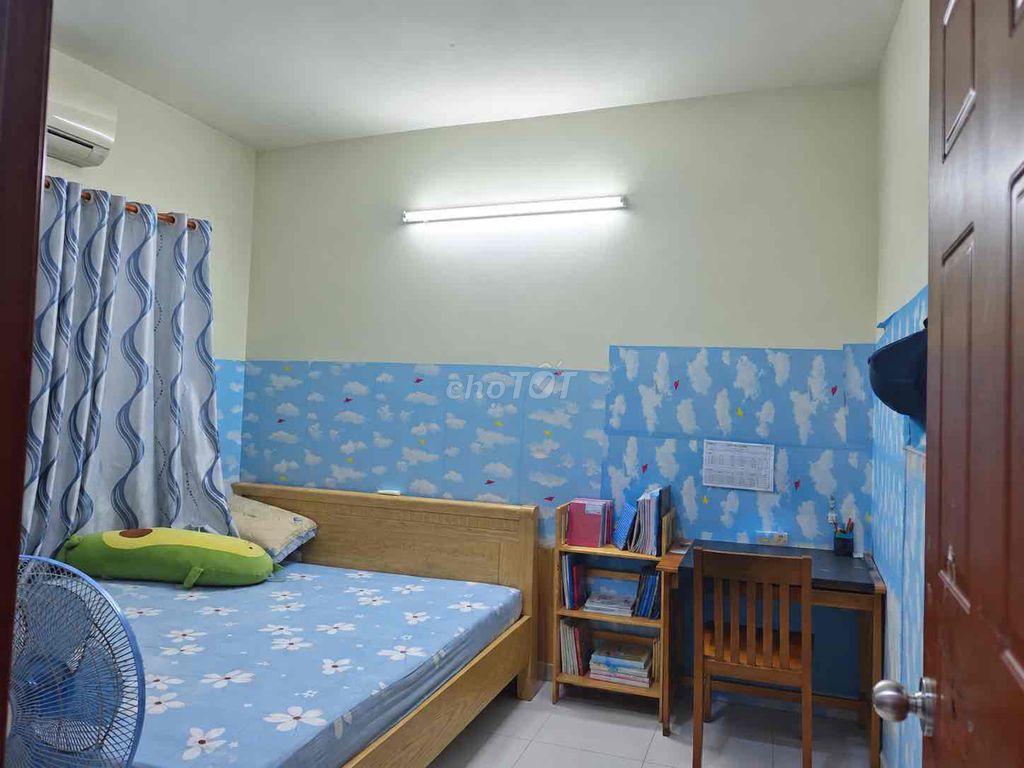 Rent a two-room apartment, 65 meters, Tân Phú.