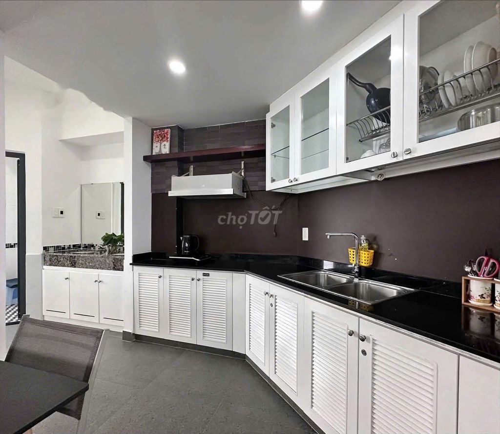 Rent Studio's Watch. One Tân Bình Bedroom, near Tan Son Nhut Airport.