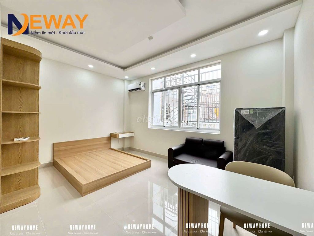 Opening up a new house in a kitchen with a parc mall interior.