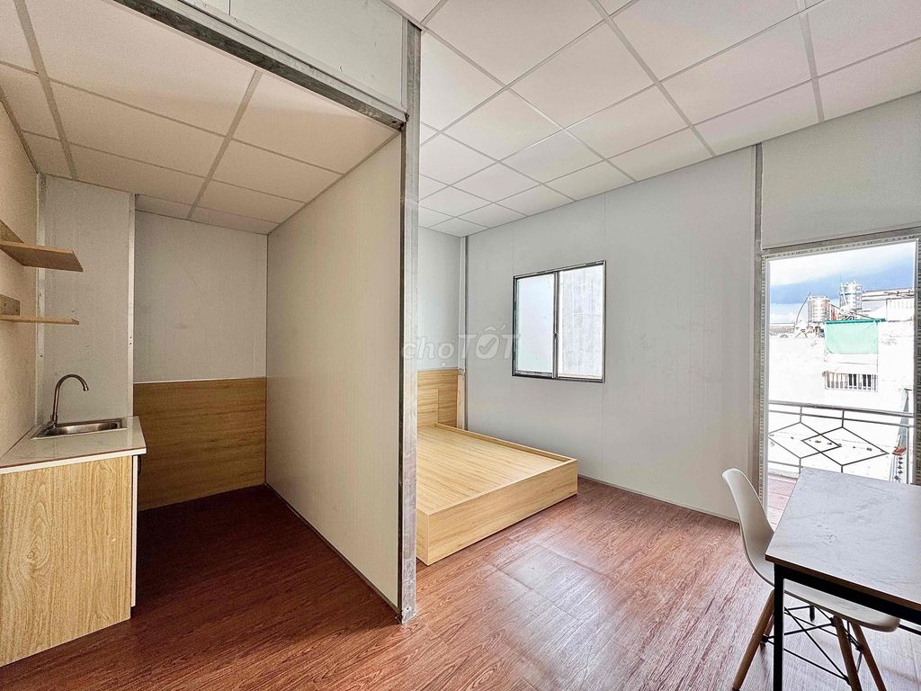Rent two public windows on Huỳnh Văn Nghệ Gò Vấp
