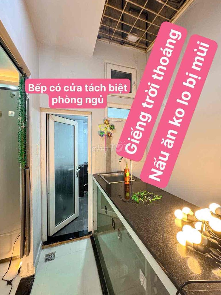 Room service - Tân Bình
