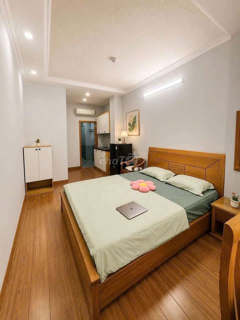 The apartment has the sky window interior right in the middle of the great literary bridge, kut,yds, hmmue