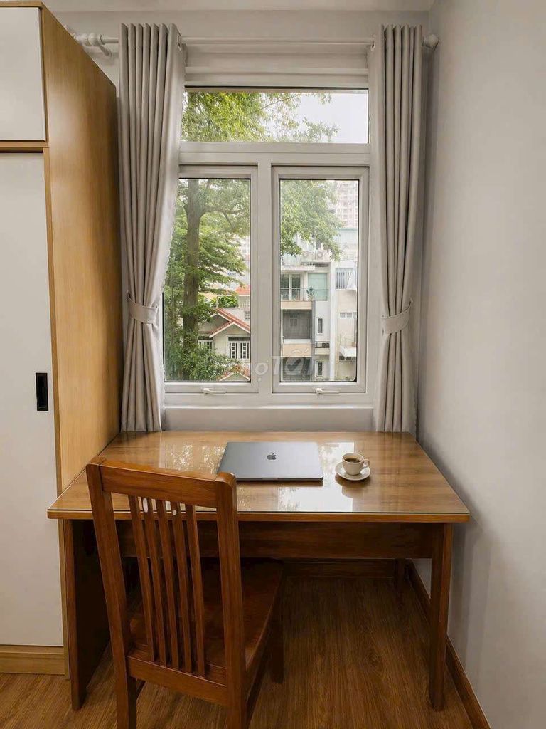 The apartment has the sky window interior right in the middle of the great literary bridge, kut,yds, hmmue