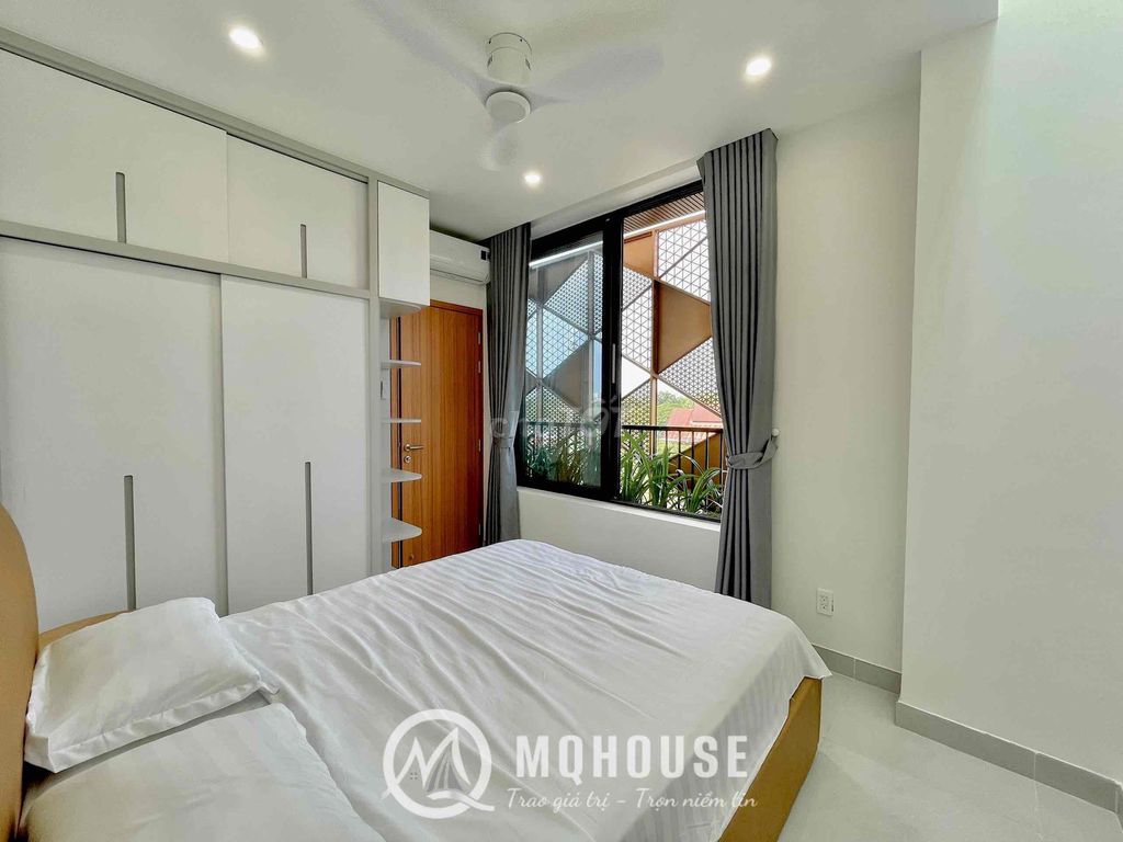 Rent a two-room apartment in the Republic oftown.