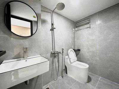 We'll have to rent the super dupox up to 2 meters modern, Bình Thạnh.