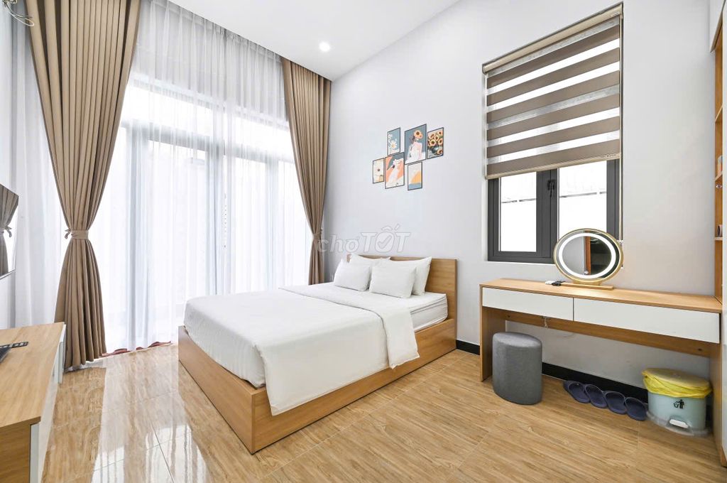 rented studio full interior