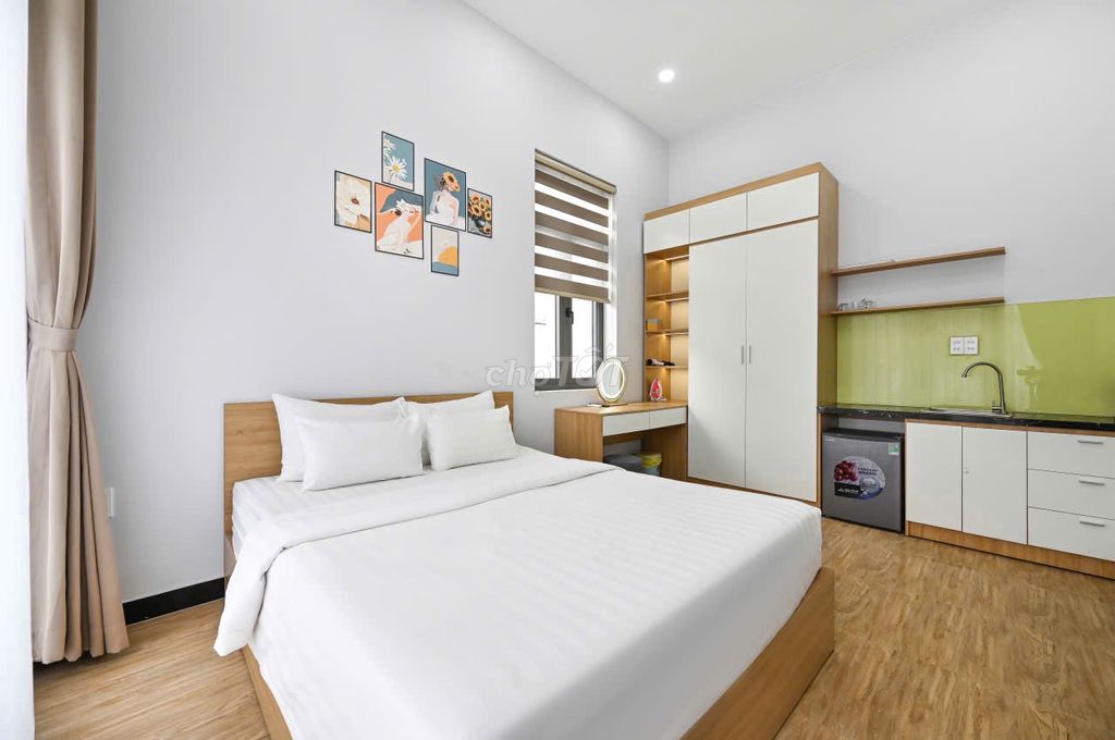 rented studio full interior