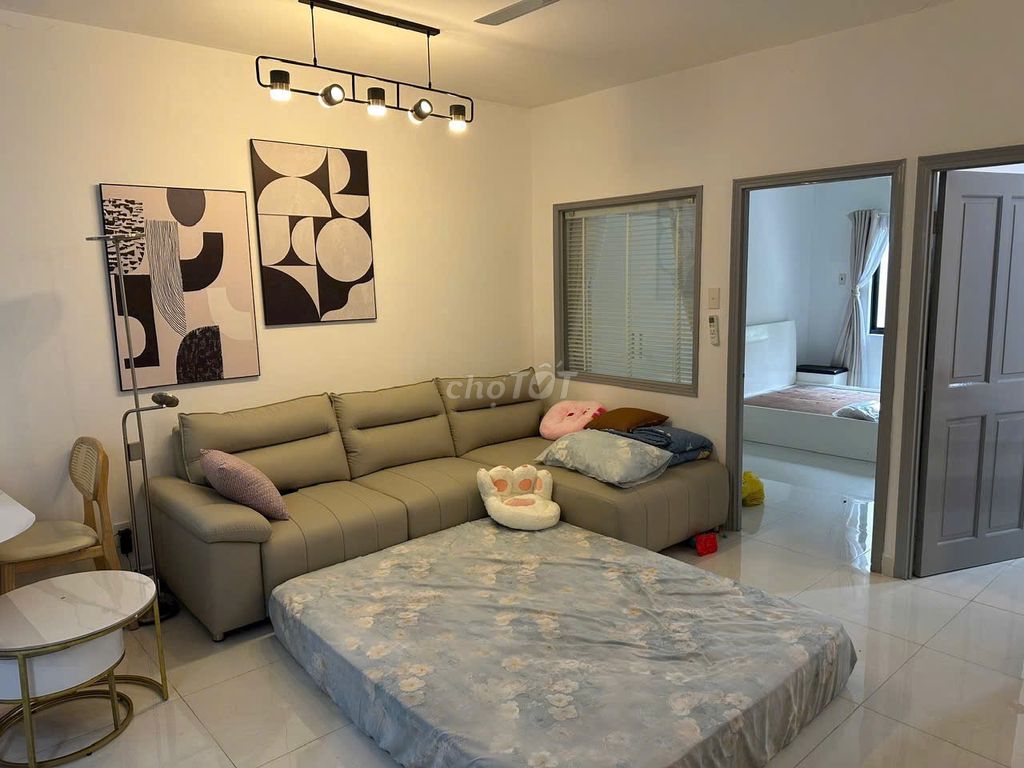 Rent apartment 2, 71 meters, 2 high-end interior bedrooms.
