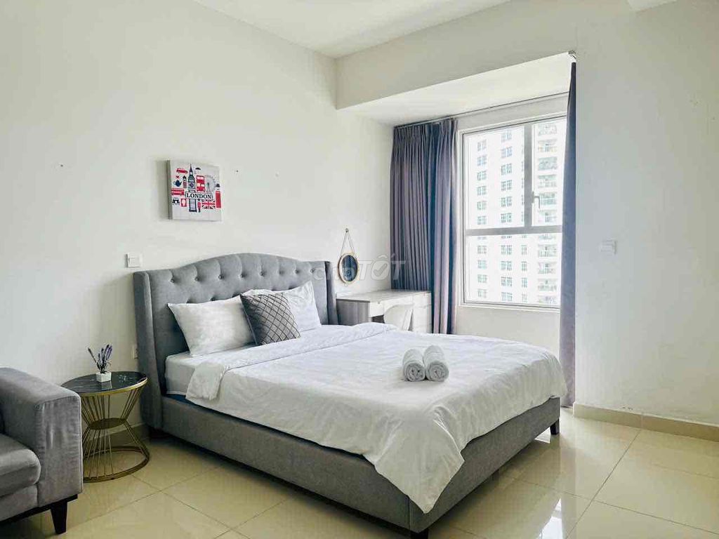 Renting Sunrise CityView District 7h:
