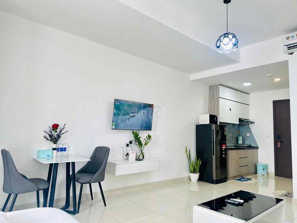 Renting Sunrise CityView District 7h: