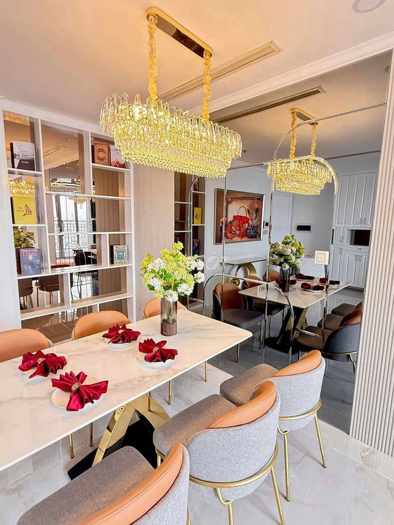 The owner rented three Vinhomes Grand Park bedrooms full of advanced furniture