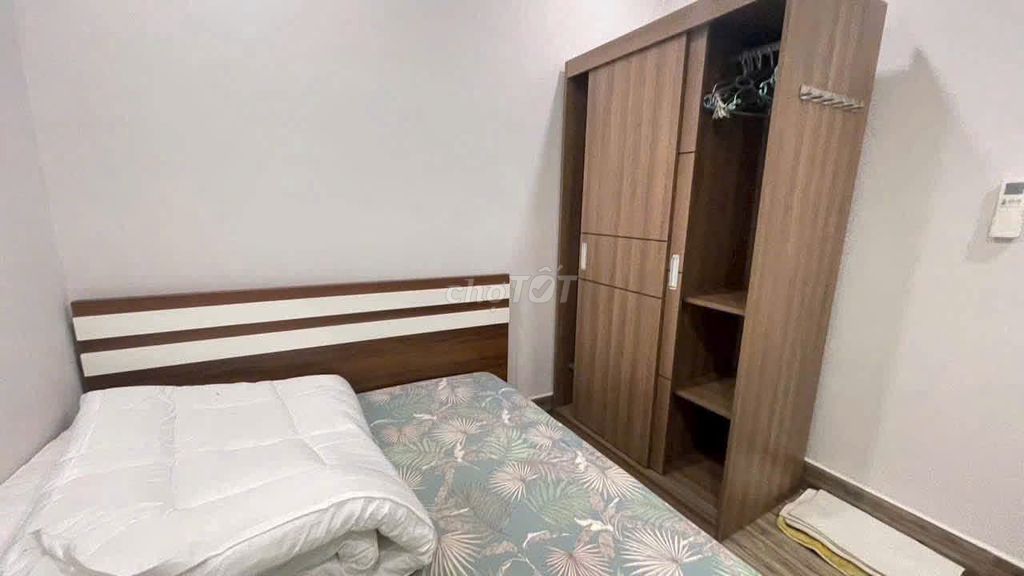 Central Plaza building. Phạm Văn Hai. tb. The area is 60 meters. Two bedrooms cost 14 million.