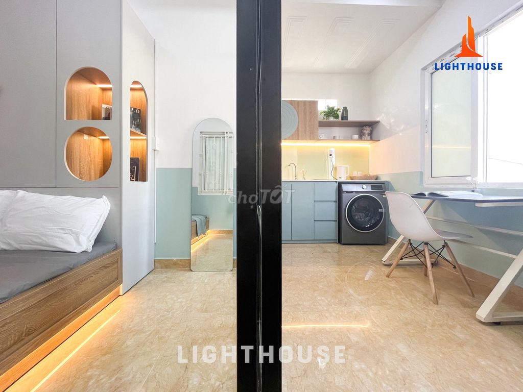 The kitchen apartment, the private washing machine near the bridge.