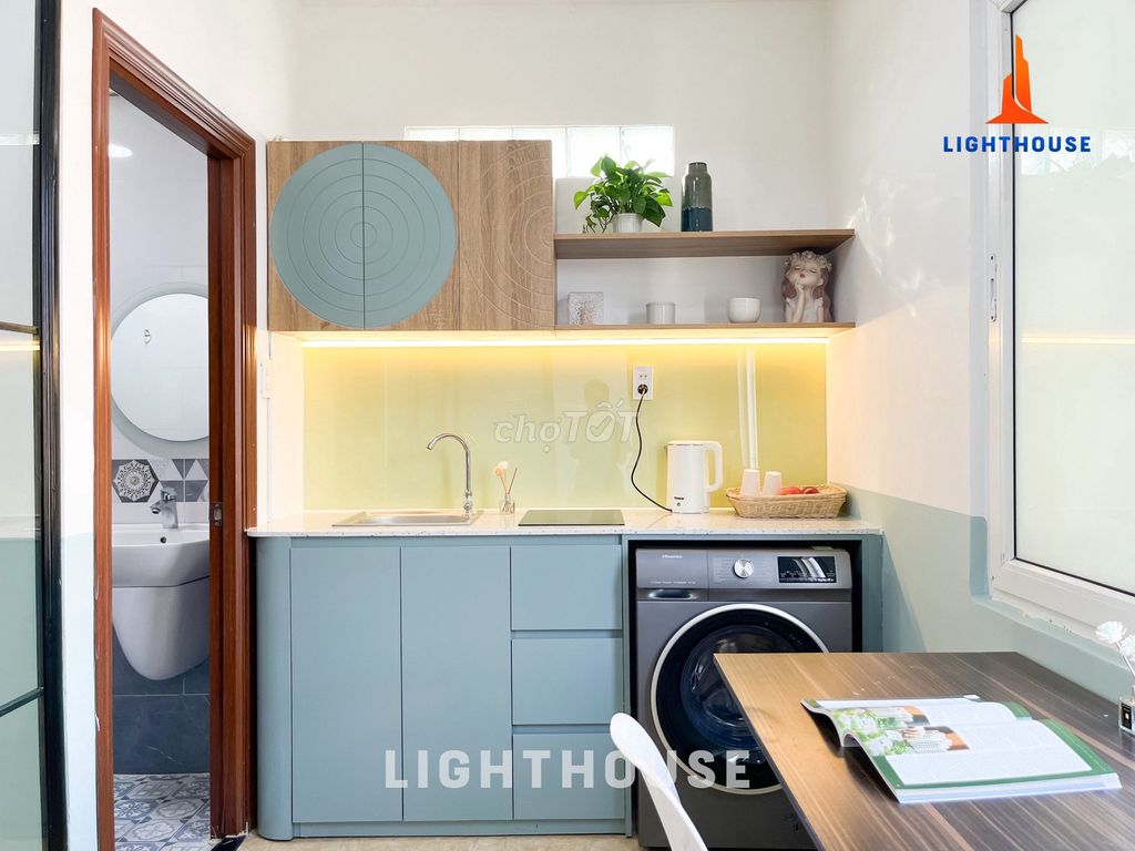 The kitchen apartment, the private washing machine near the bridge.