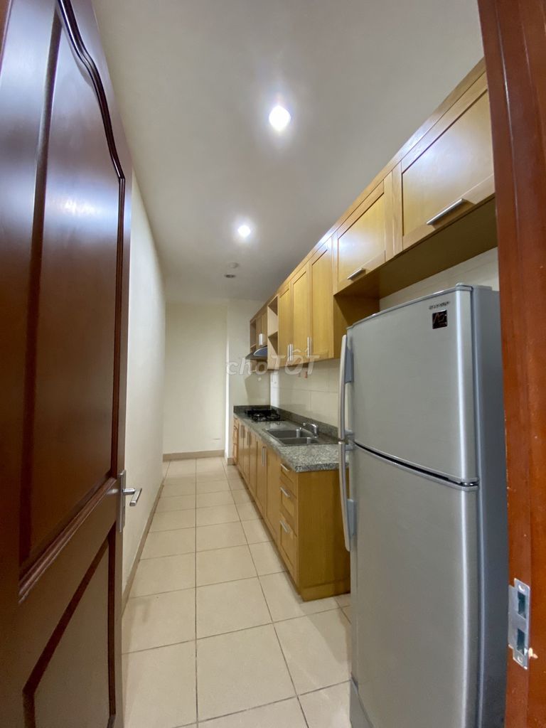 He rented Cộng Hòa Plaza apartment - 2 bedrooms for 13 million 3 million bedrooms.