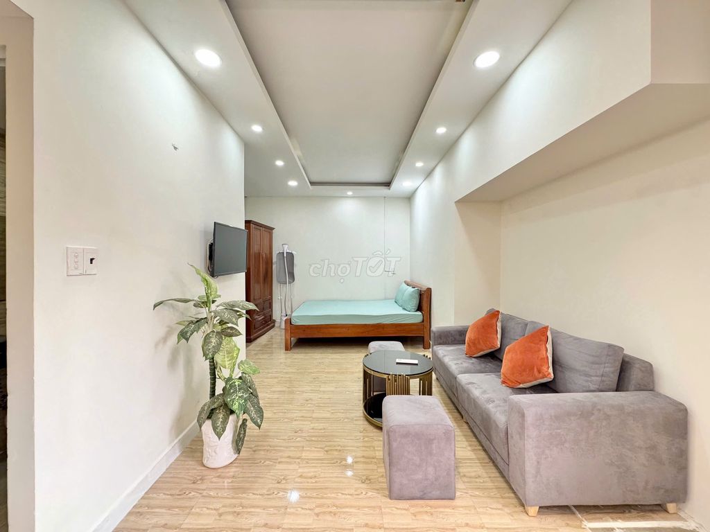 Nice apartment. Private washing machine near the District 3 board market.