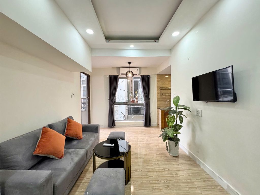 Nice apartment. Private washing machine near the District 3 board market.
