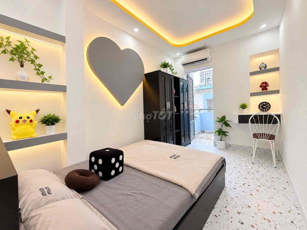 A two-room mini bedroom, a bathroom, a living room, super-beautiful furniture, near the republical lotte