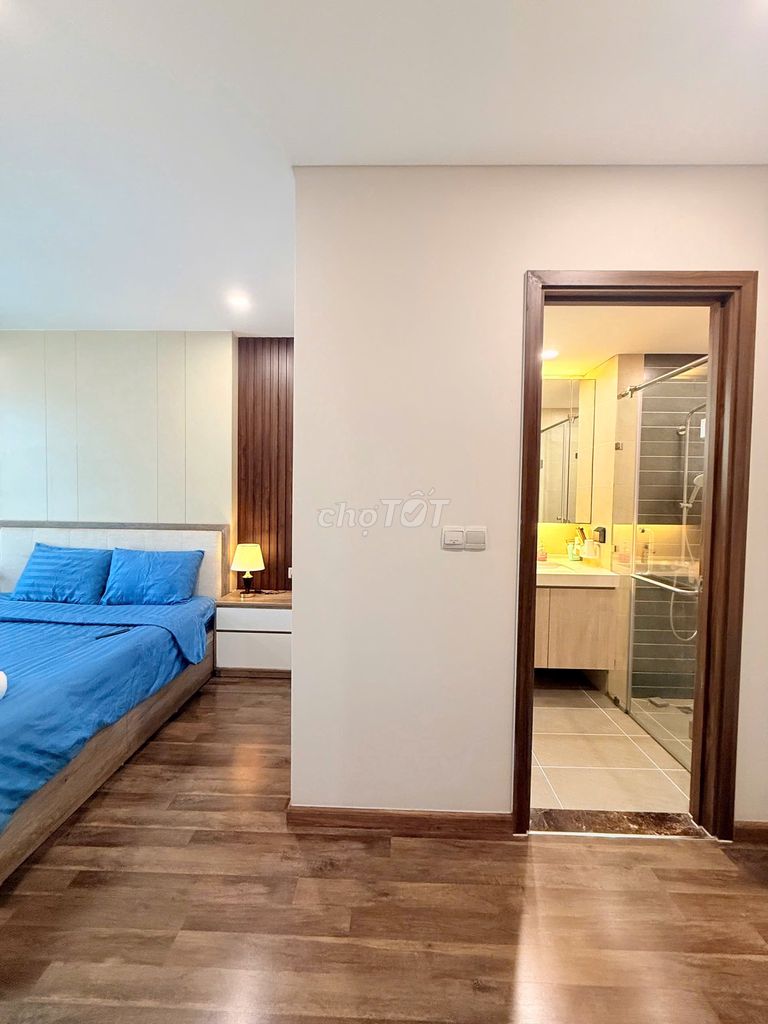 Two bedrooms, View County 1 in the House of Samasa. Full Seven, in immediately.