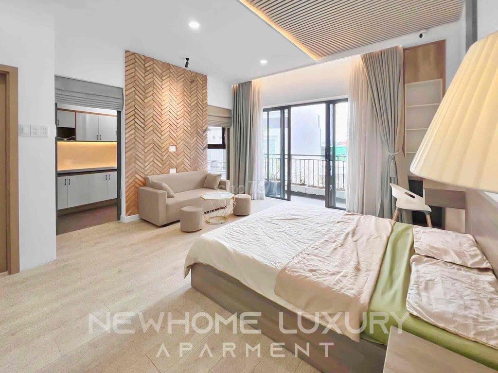 Rent a big balcony bedroom, full interior, Nguyễn Duy Trinh.