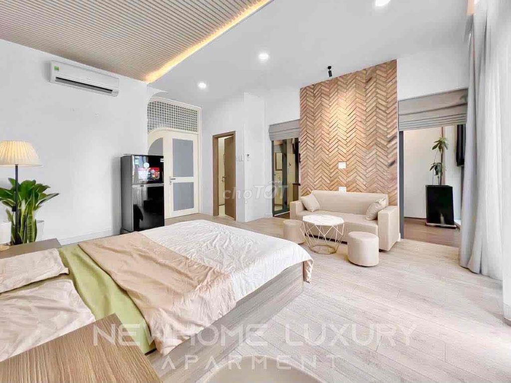 Rent a big balcony bedroom, full interior, Nguyễn Duy Trinh.