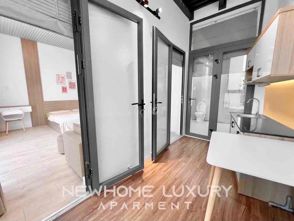 Rent a big balcony bedroom, full interior, Nguyễn Duy Trinh.