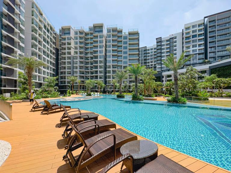 centery - 3 bedrooms full of beautiful furniture, brand new house - 30 million a month.