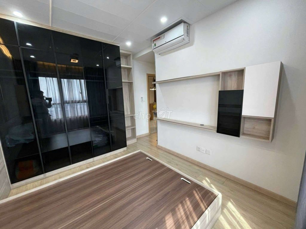 Rent Emermal 112 m.3 bedroom 3 toilets,diamond centery,brült District Tân Phú