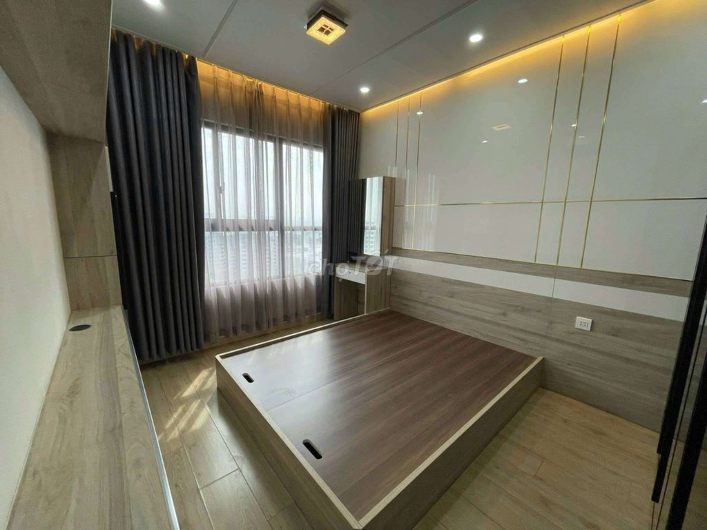 Rent Emermal 112 m.3 bedroom 3 toilets,diamond centery,brült District Tân Phú