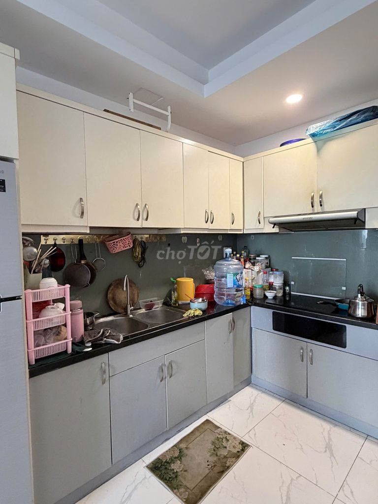 Central Plaza Phạm Văn Hai apartment two bedrooms 65 meters tall. Take the house now.