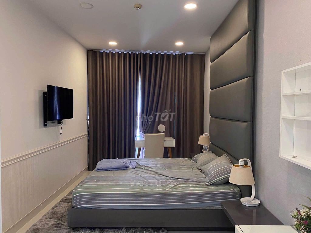 Republic Plaza-Cộng Hòa, two bedrooms, two toilets, full interior rent of 15 million a month.