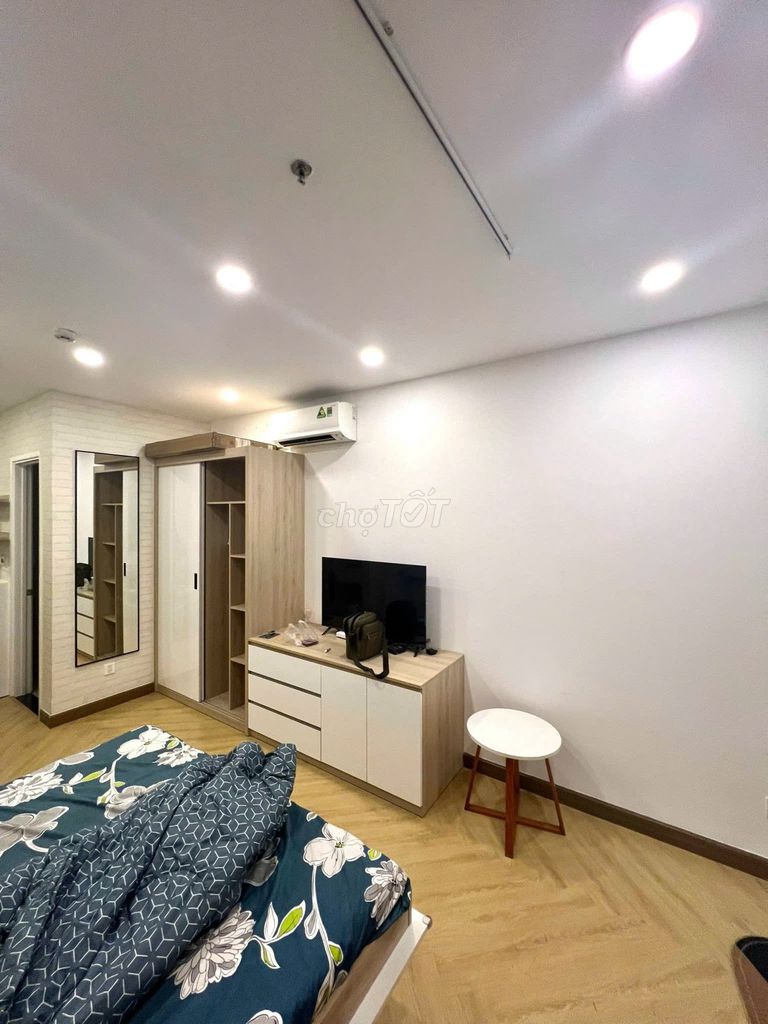 Saigon Mia building studio for renting 9 million and a half/32 meters