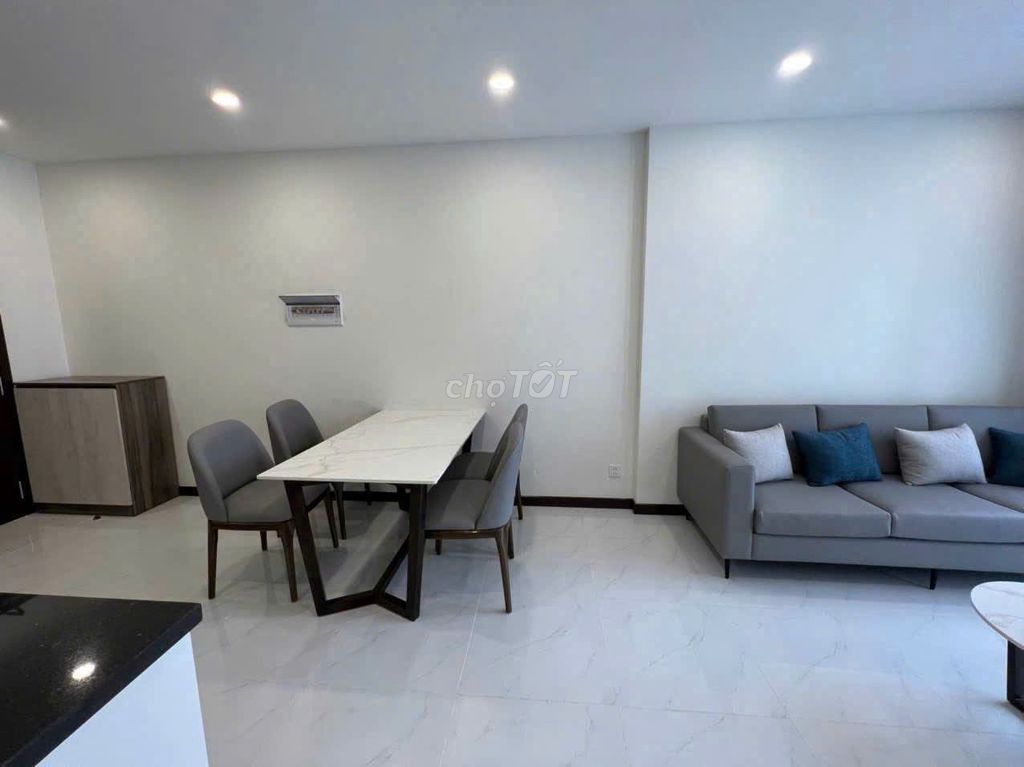 Picity building. 60 meters two bedrooms. Full interior. Nine million.
