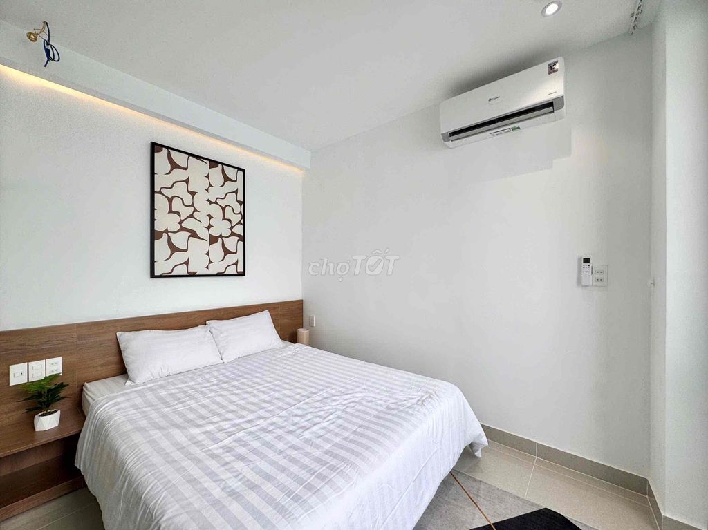 Rent a Q.Tân Bình bedroom next to the most painted airport.