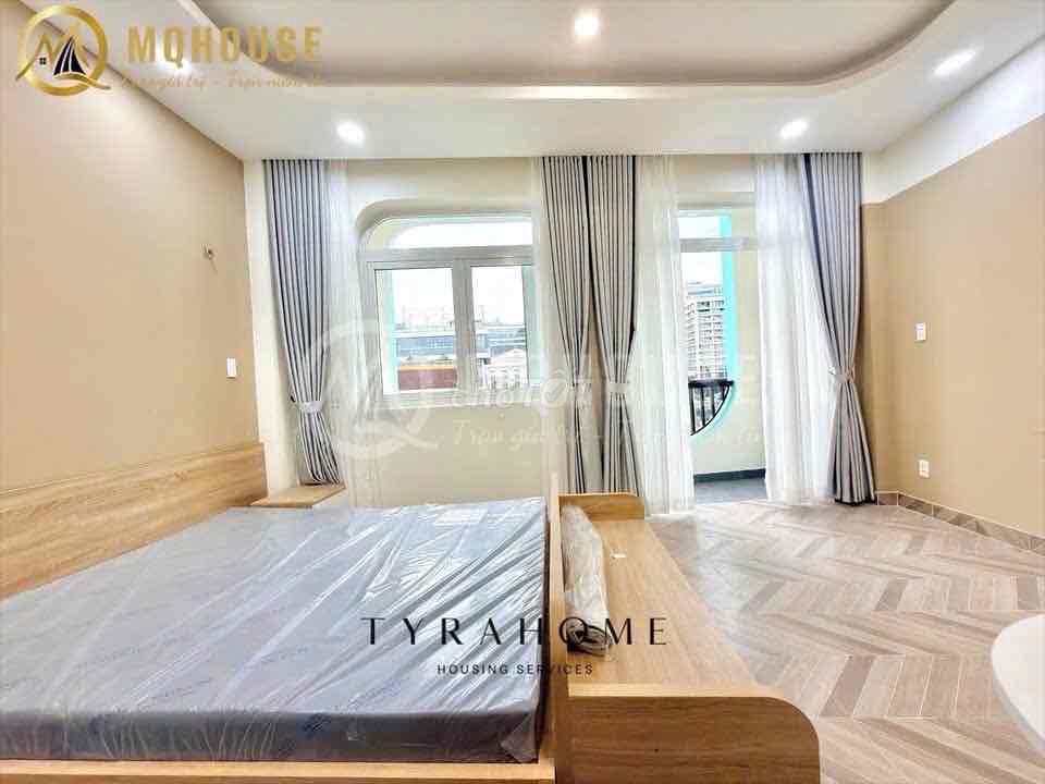 Open the new apartment building as 1 bedroom in the Home Park.