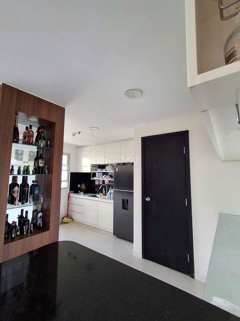Carillon 3-Hoàng Hoa Thám, 2 bedroom 78 m2 full interiors cost 14 million a month