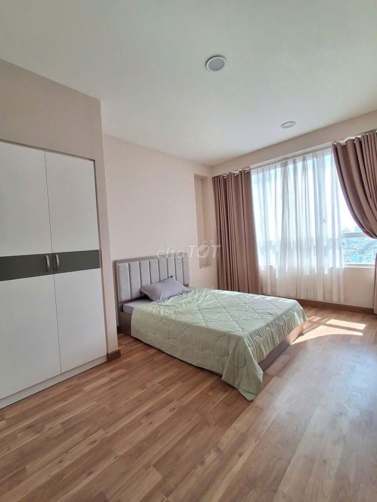 Carillon 3-Hoàng Hoa Thám, 2 bedroom 78 m2 full interiors cost 14 million a month