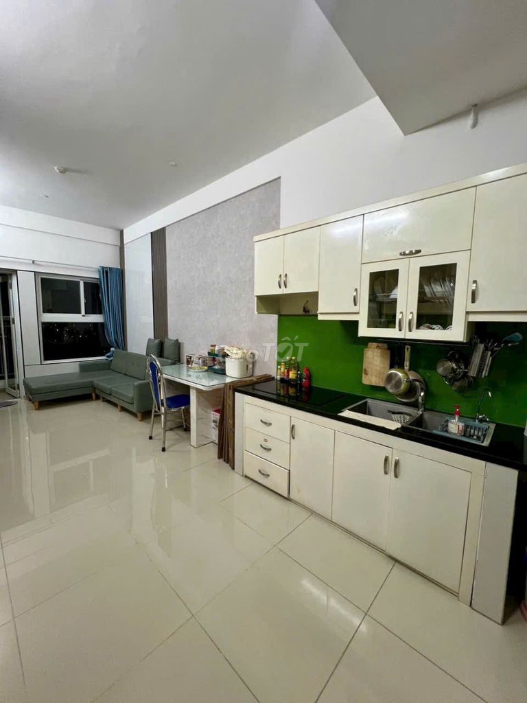 Chung cư Đông Hải, Tô Ký, District 12: 6.5 million, interior, two bedrooms, two toilets.