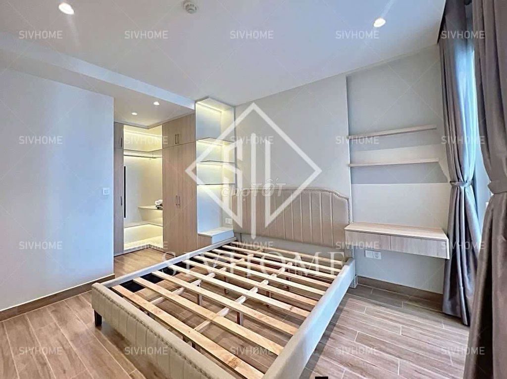 Rent a two-room Nguyễn Hữu Thọ, District 7, Ho Chi Minh.