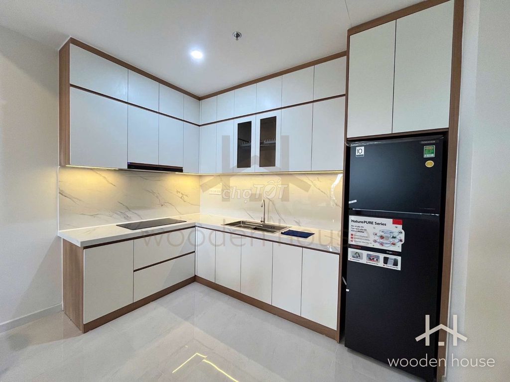 Rent a two-room Nguyễn Hữu Thọ, District 7, Ho Chi Minh.
