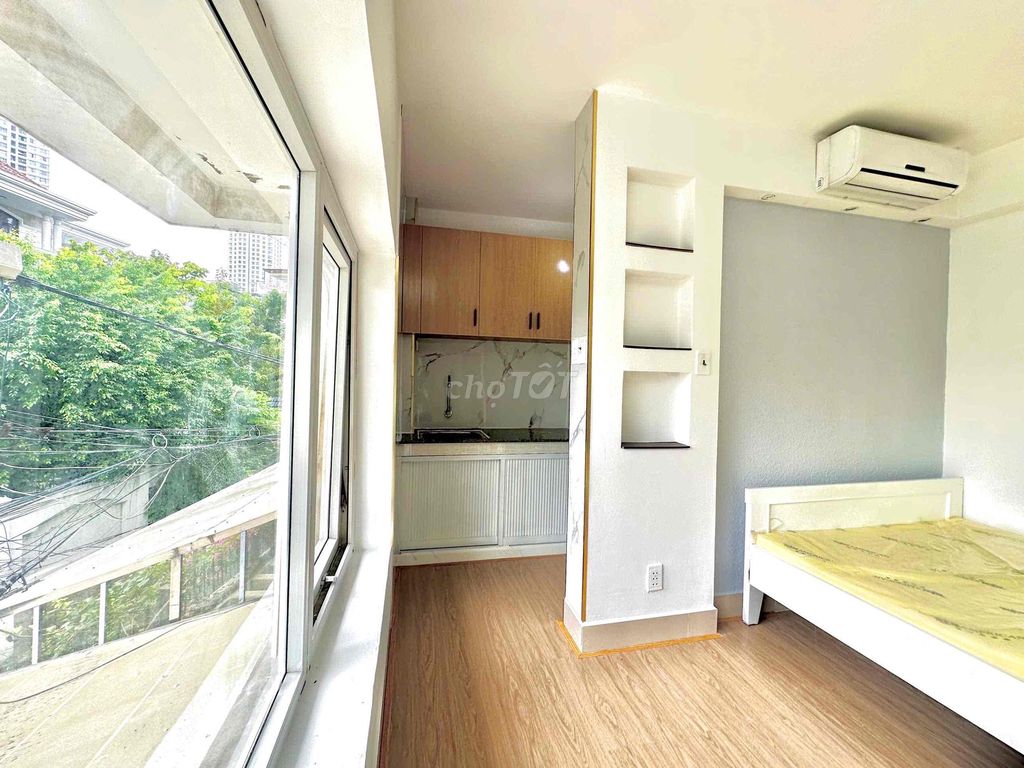 Open your studio full window interiors, low-priced downtown 7th.