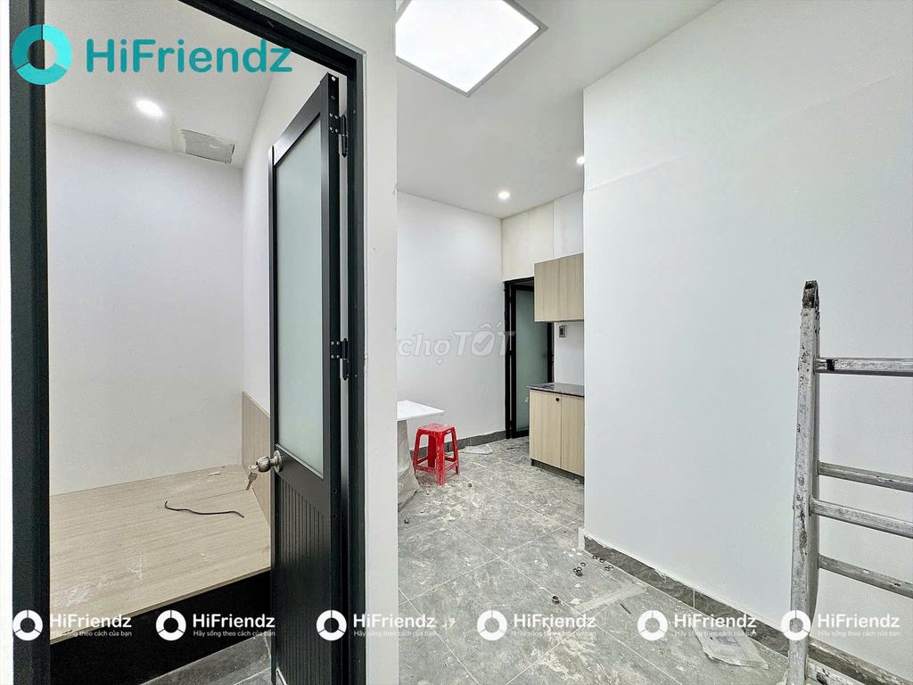 Open the new two bedrooms next to the airport, top-notch village park.