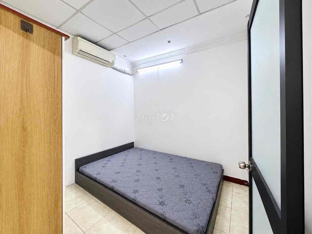 Rent two bedrooms full of furniture right down the LRA 10th to full.