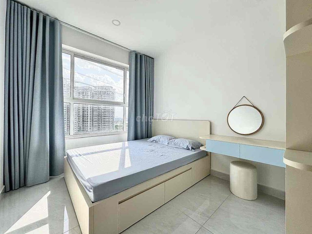 Rent the two bedrooms for 13.5 million.