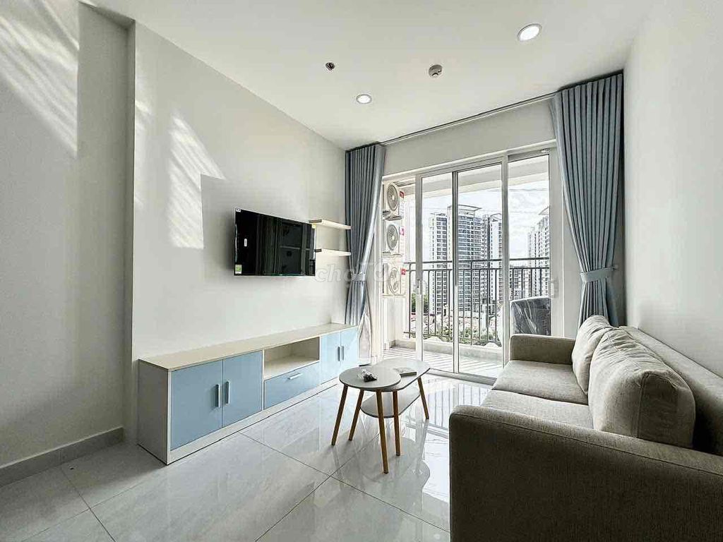 Rent the two bedrooms for 13.5 million.