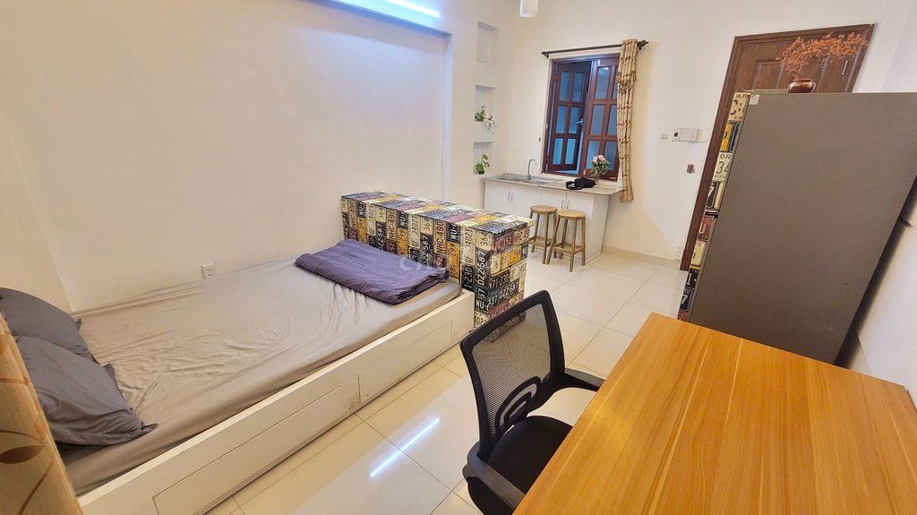 Rent a two-room room. A double toilet.