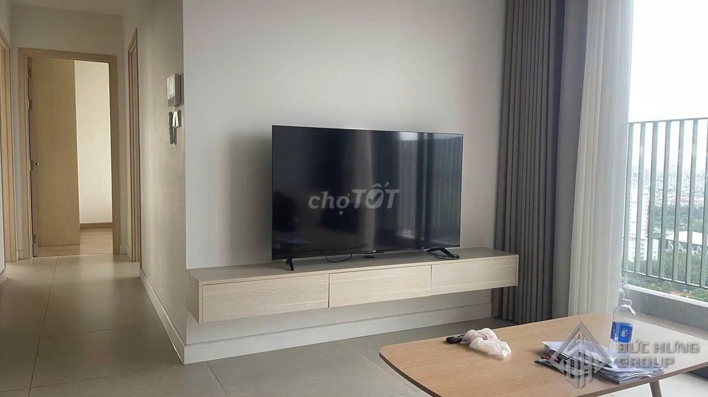 Rent a three-way corner of the full interior in Lavida Plus.
