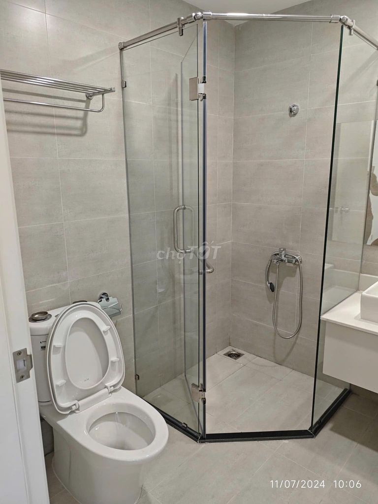 Rent a three-way corner of the full interior in Lavida Plus.