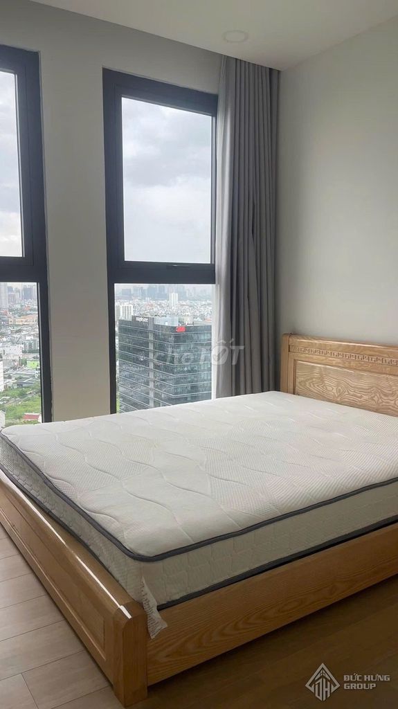 Rent a three-way corner of the full interior in Lavida Plus.